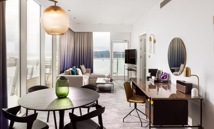 Voco St David's Tiger Bay Suite